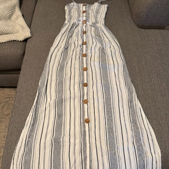 Angie White & Blue Dress - Picture 1 of 4